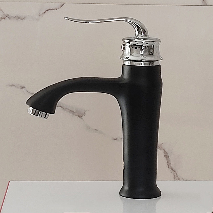 شیر روشویی مشکی کروم